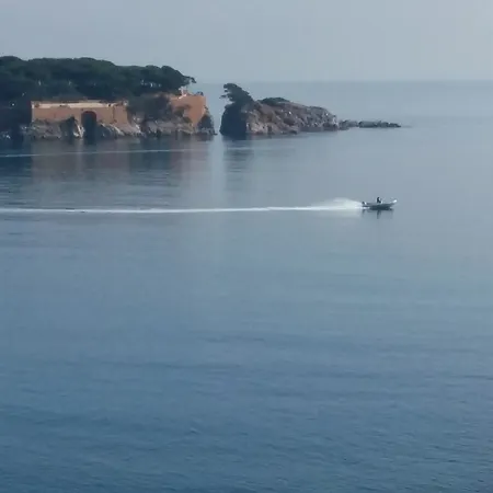 Apartment With 3 Bedrooms In Sant Feliu De Guixols, With Wonderful Sea Sant Feliu de Guixols
