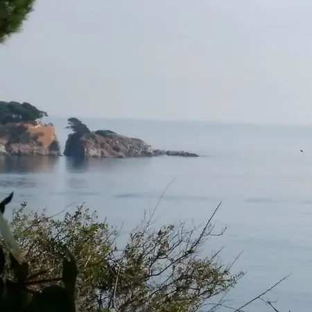 With 3 Bedrooms In Sant Feliu De Guixols, With Wonderful Sea Apartment Sant Feliu de Guixols